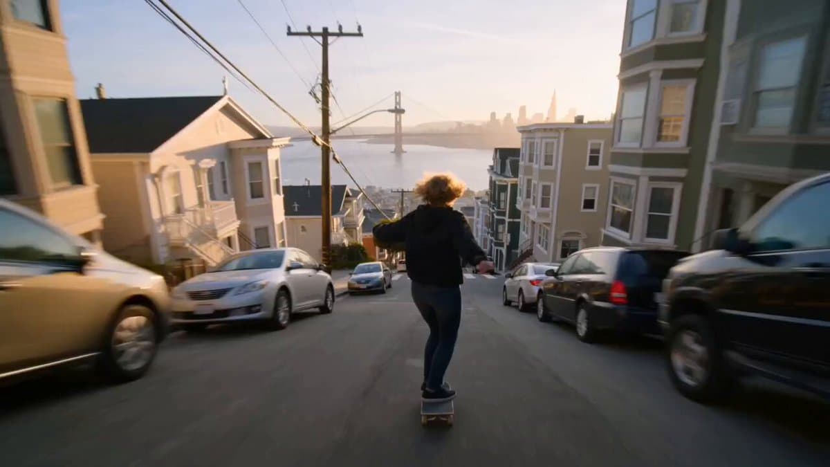Cinematic Skater Follow Cam Video Prompt