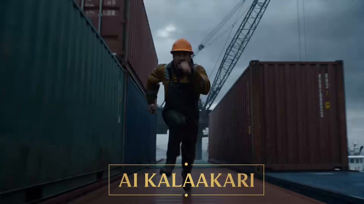 Giant Octopus vs Dock Worker Harbor Chase
