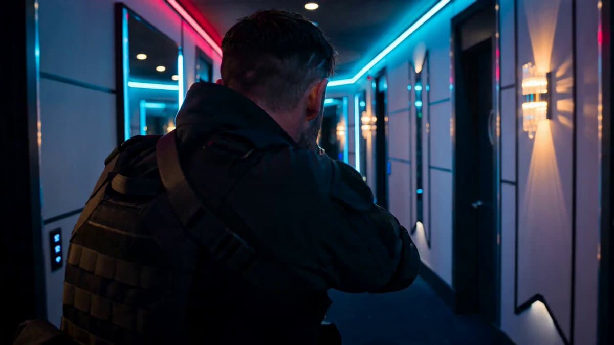 Tactical Agent Hotel Combat Sequence