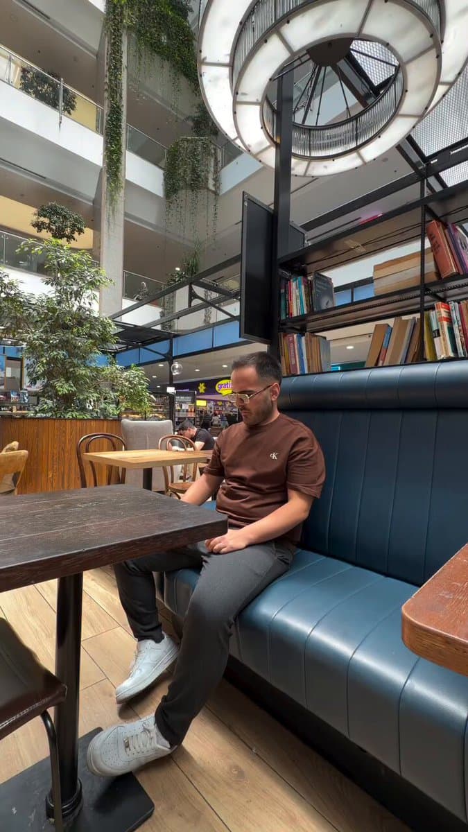 Mall Cafe Panoramic Shot