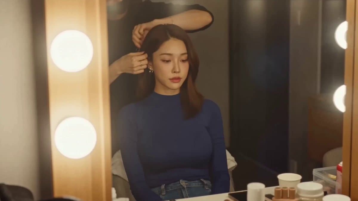 Korean Idol Vlogger Documentary Aesthetic