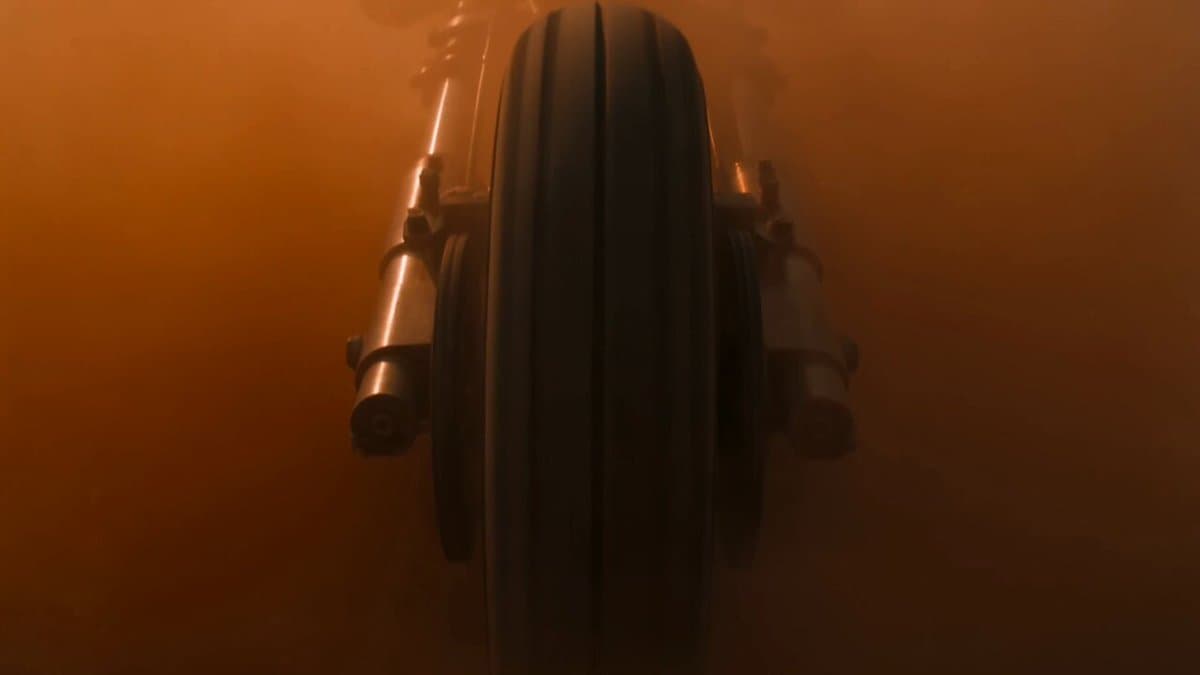 Post-Apocalyptic Desert Motorcycle Chase
