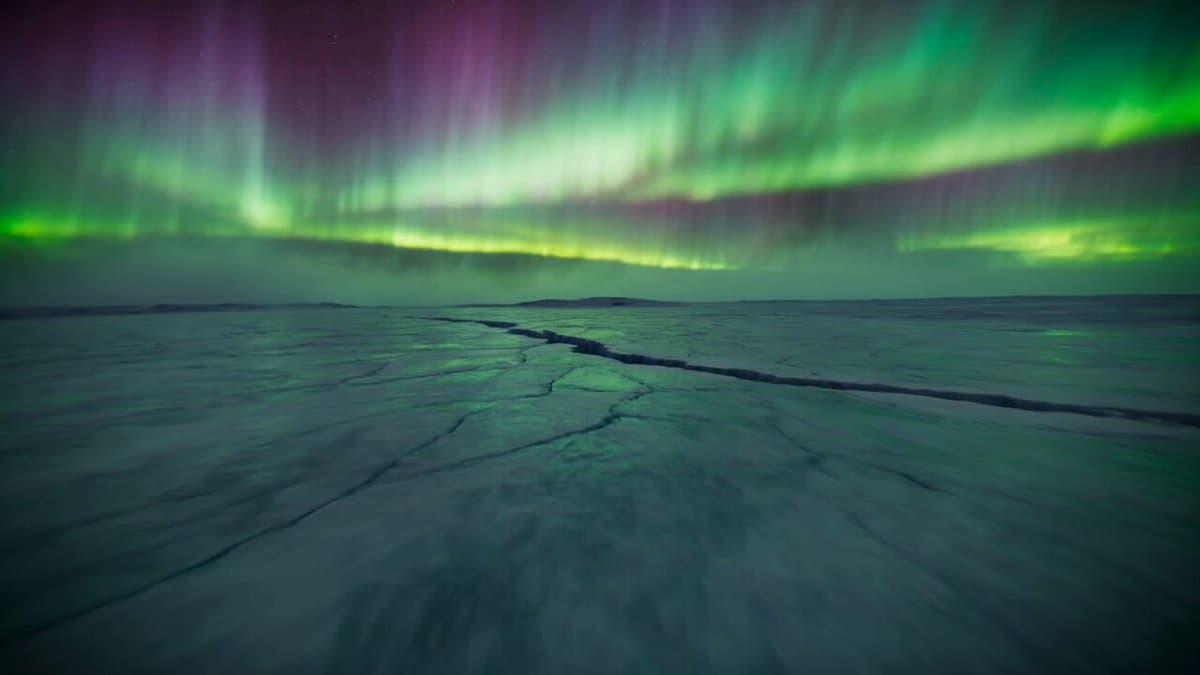 Arctic Canyon Aurora FPV Dive